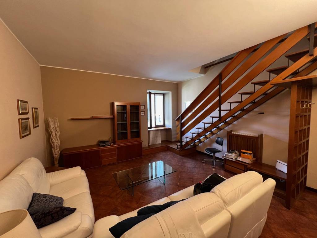 Appartamento a Merate in Via Fontane - Foto 3