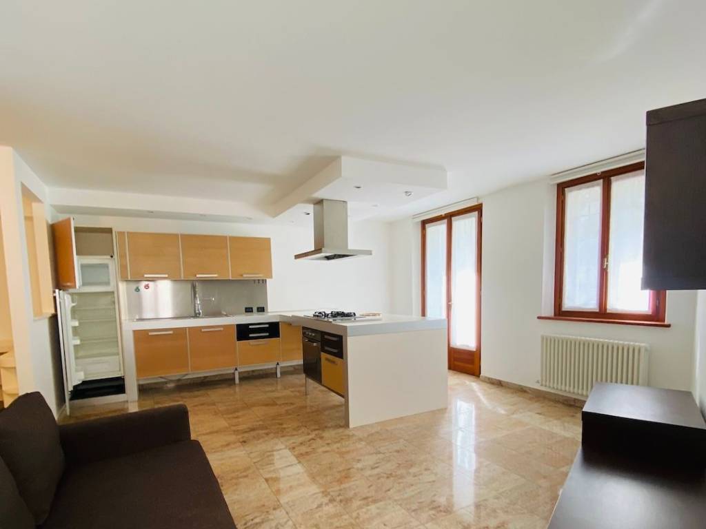 Appartamento a Udine in Via Giuseppe Mazzini, 20 - Foto 2