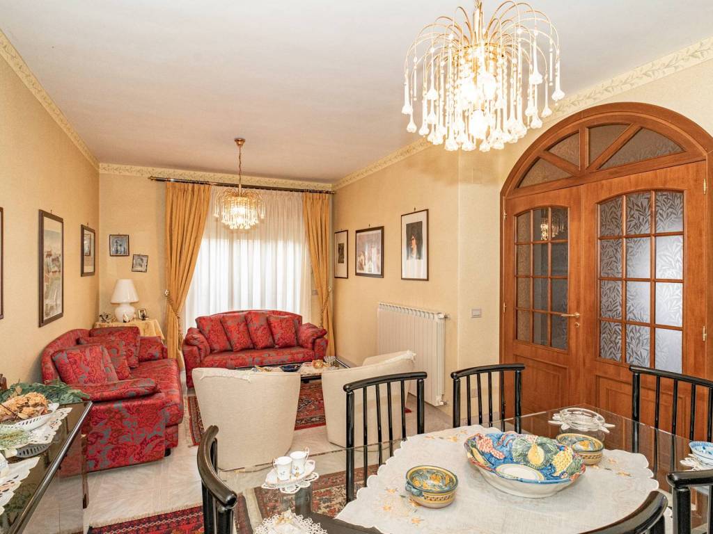 Appartamento a Randazzo in via Nino Martoglio, 9 - Foto 3