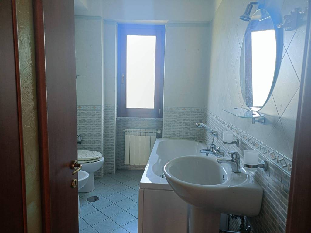 Appartamento a Benevento in Contrada Ponte delle Tavole - Foto 5