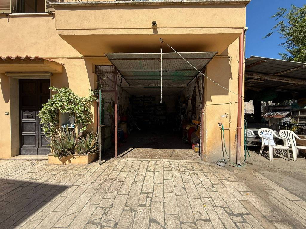 Casa indipendente a Guidonia montecelio in Via dei Cementieri - Foto 3