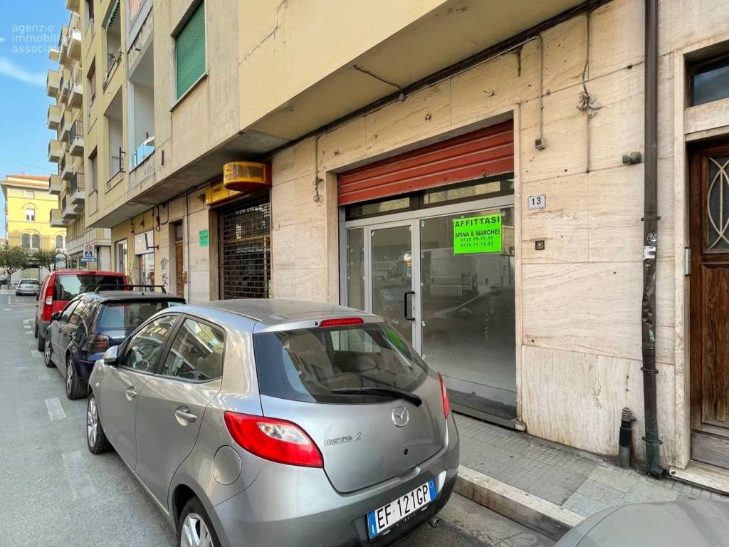 Immobile a San benedetto del tronto in Via Curzi, 13 - Foto 2