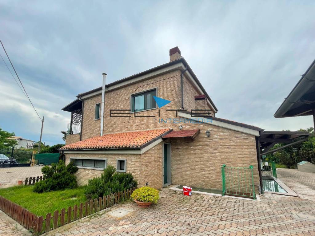 Villa a Spoltore in Via Tratturo, 1 - Foto 3