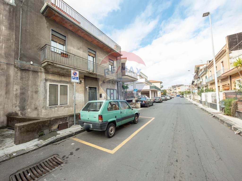 Casa indipendente a Belpasso in via Santa Maria di Licodia, 45 - Foto 2