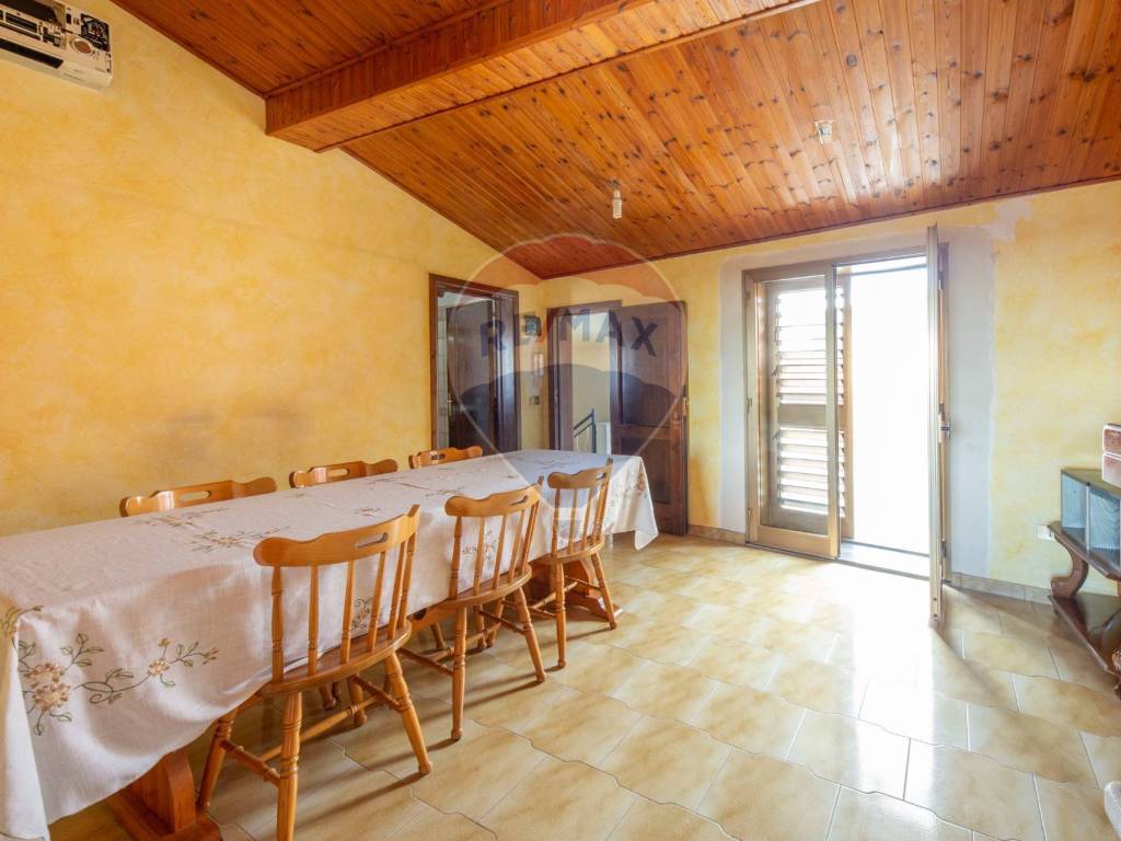 Casa indipendente a Belpasso in via Santa Maria di Licodia, 45 - Foto 4