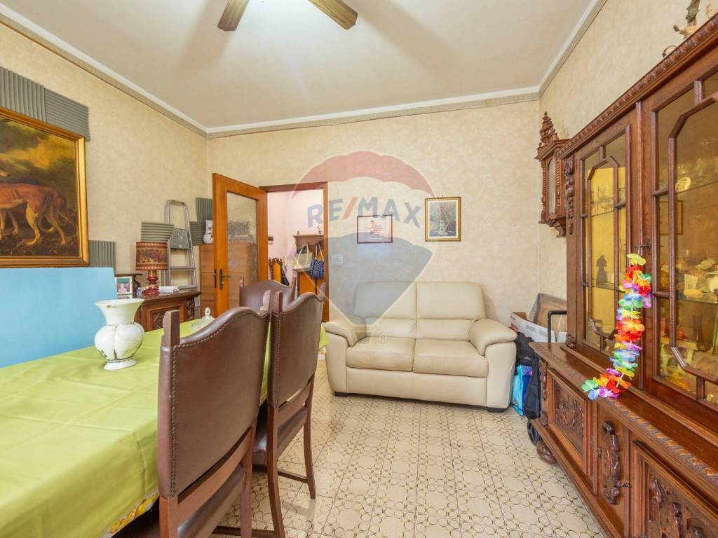 Appartamento a Catania in Via Aci Castello, 13 - Foto 2