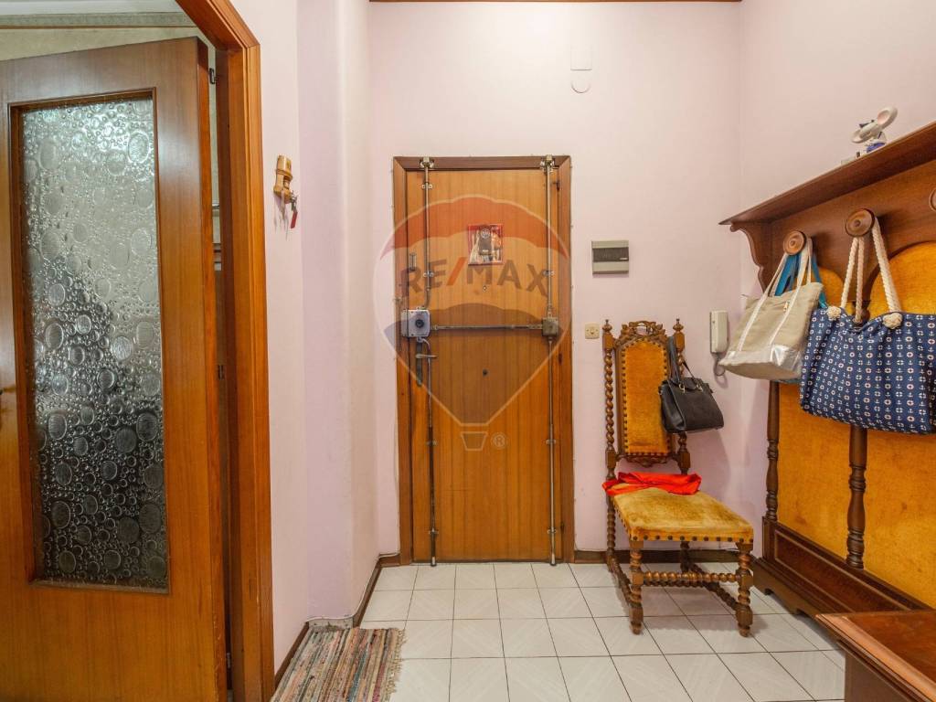 Appartamento a Catania in Via Aci Castello, 13 - Foto 4