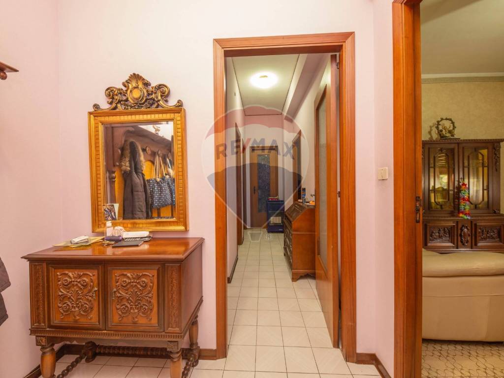 Appartamento a Catania in Via Aci Castello, 13 - Foto 5