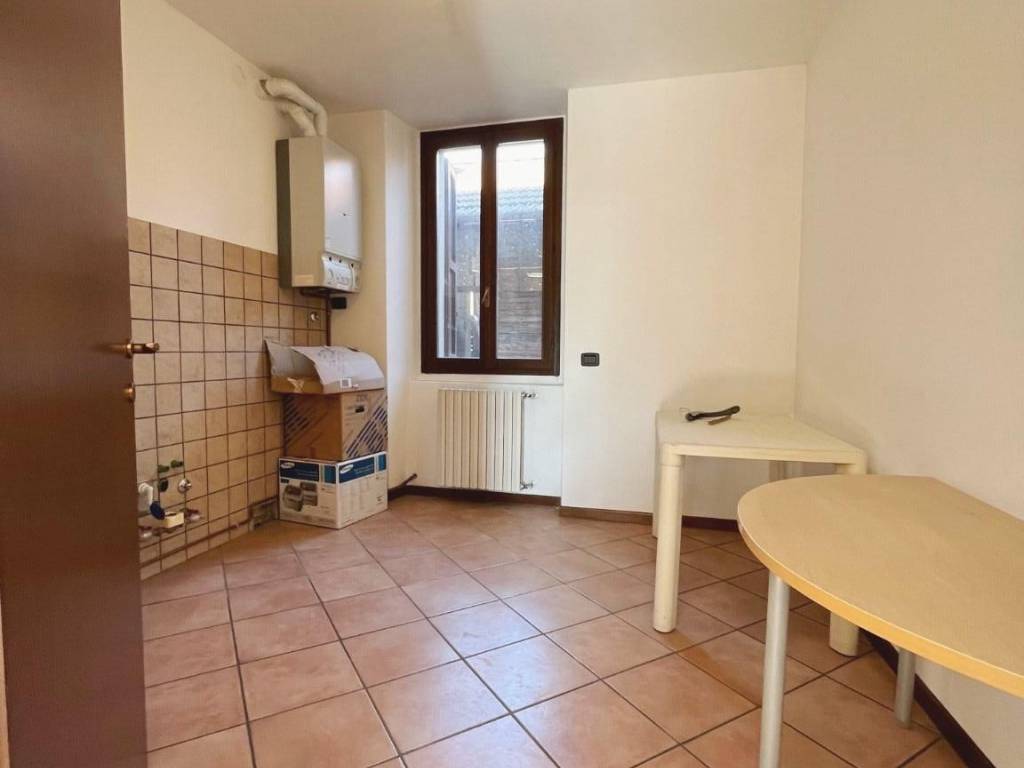 Appartamento a Merate in Via Campi, 3 - Foto 4