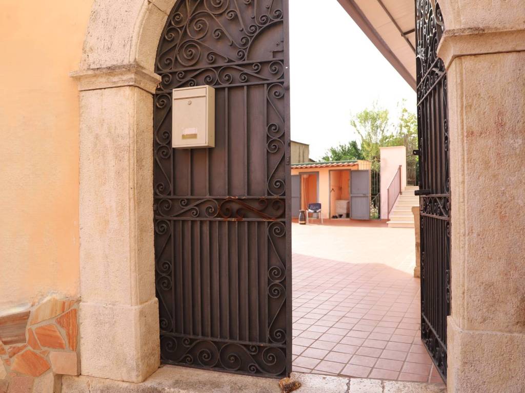 Appartamento a Maddaloni in Via Sambuco, 79 - Foto 3