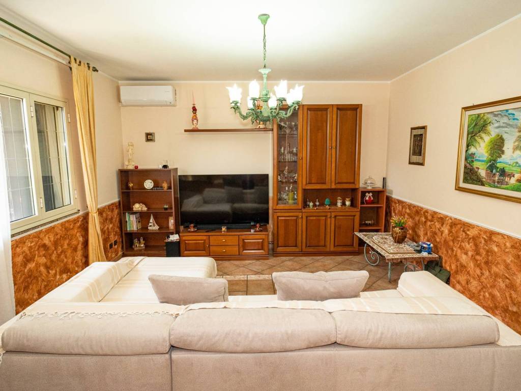 Villetta a schiera a Fiumefreddo di sicilia in Via Ponte Minissale, 47 - Foto 4