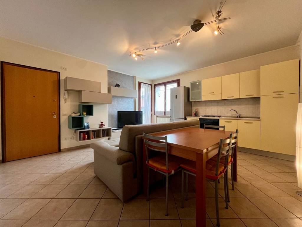 Appartamento a Villafranca di verona in Via Tione, 7 - Foto 4