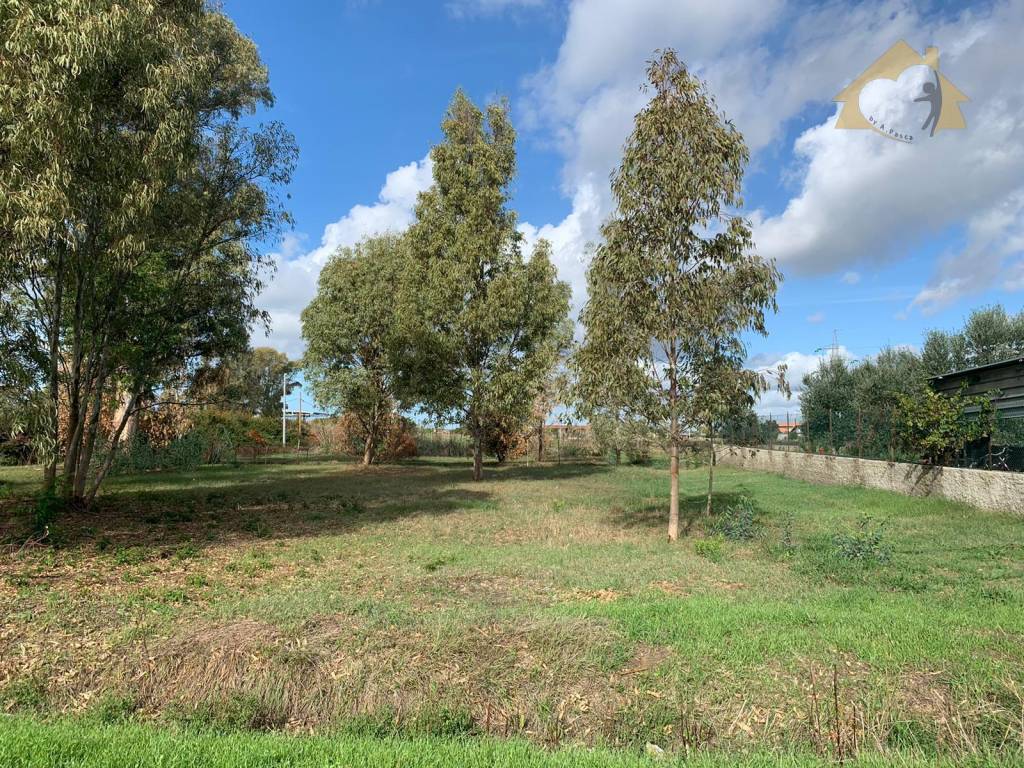 Terreno a Aprilia in Via VALFURVA - Foto 2