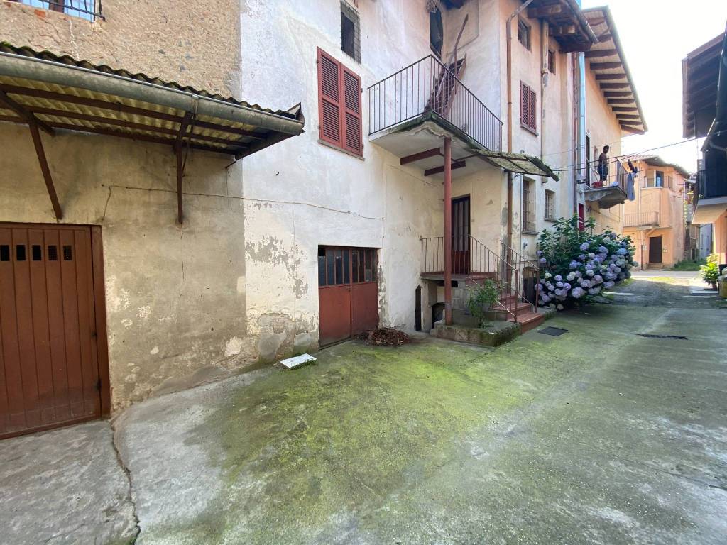 Casa indipendente a Cavaglià in Via Riva di Ponente, 8 - Foto 4