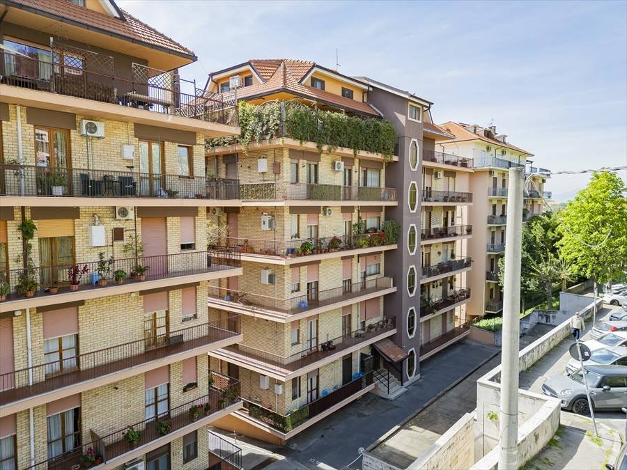 Appartamento a Chieti in Via Gen. Spatocco - Foto 2