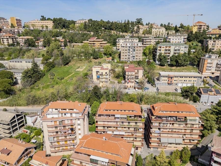 Appartamento a Chieti in Via Gen. Spatocco - Foto 4