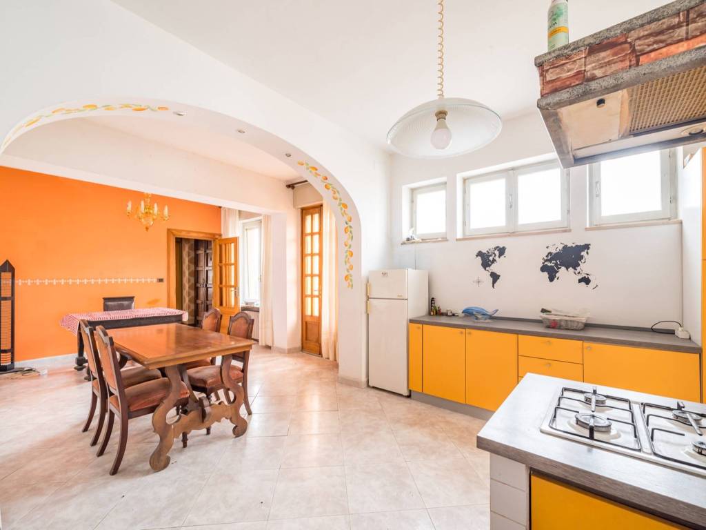 Villa a Santa vittoria d'alba in Via Alba, 23 - Foto 3