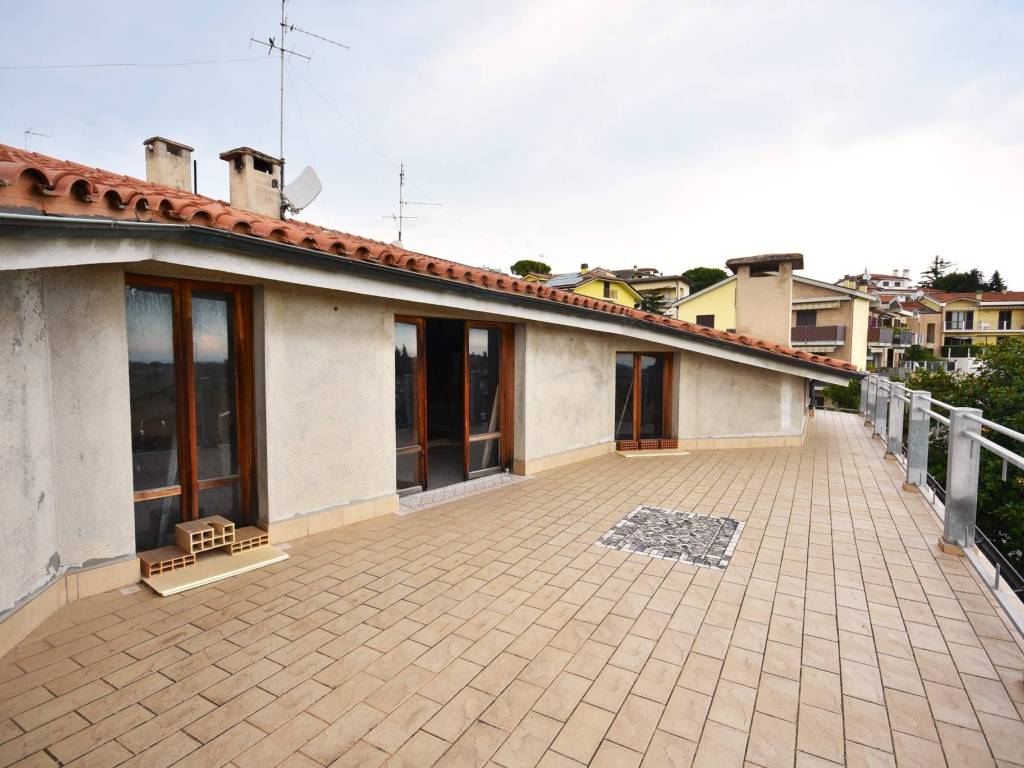 Appartamento a Castelfidardo in Via Gioacchino Rossini, 1 - Foto 4
