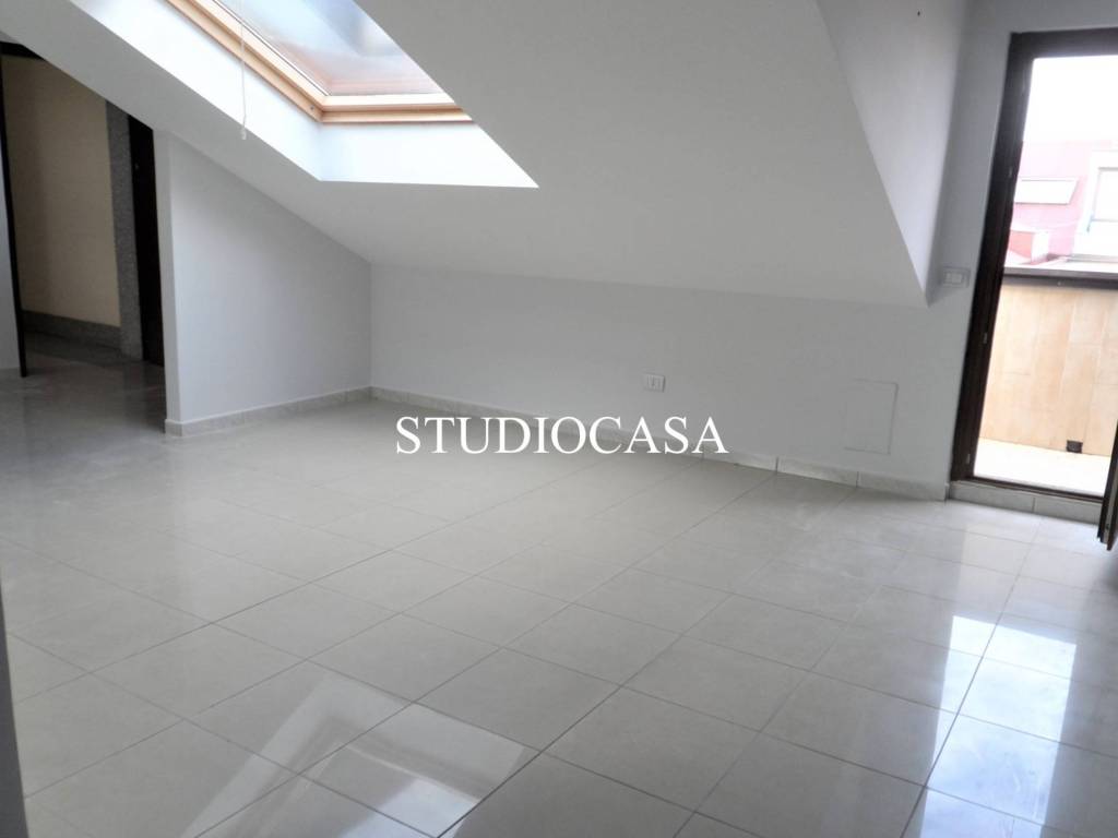Attico / mansarda a San nicola la strada - Foto 5