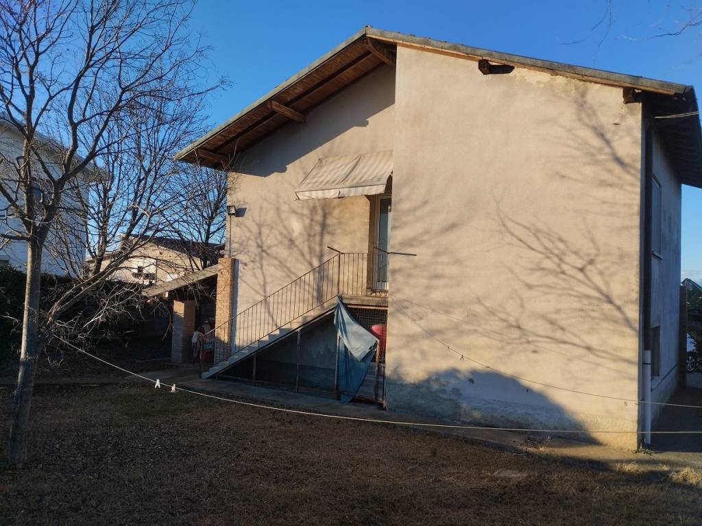 Villa a Rivolta d'adda in Via della Vailata - Foto 2