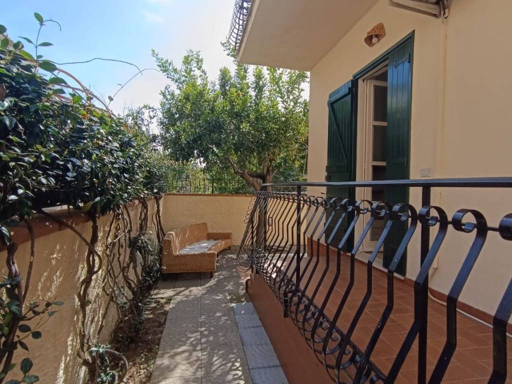 Villa a San felice circeo in Via Sabaudia - Foto 3