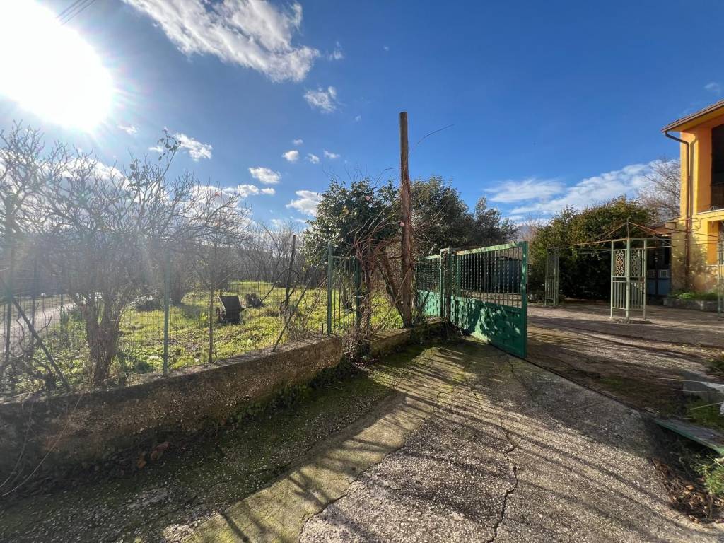 Appartamento a Montefredane in Via Bosco Magliano - Foto 5