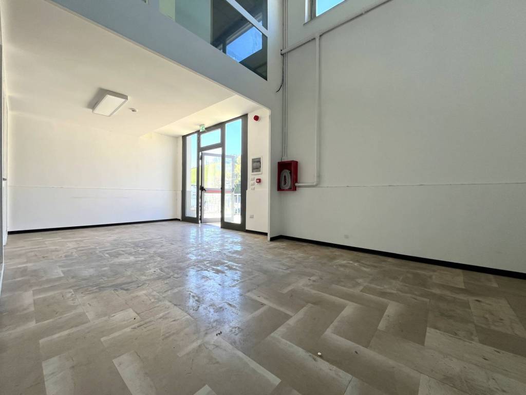 Immobile a Catanzaro in viale Lucrezia della Valle, 44 - Foto 3