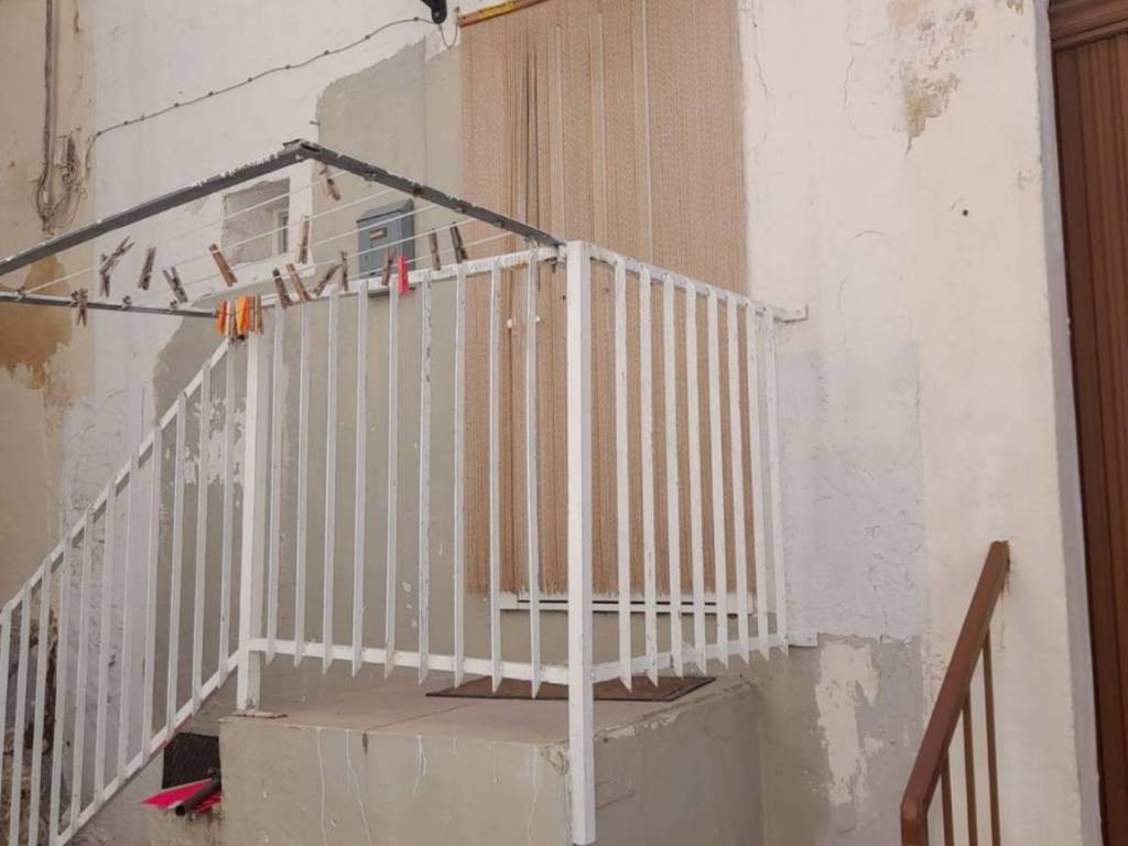 Appartamento a Grottaglie in Via Edmondo De Amicis, 12 - Foto 2
