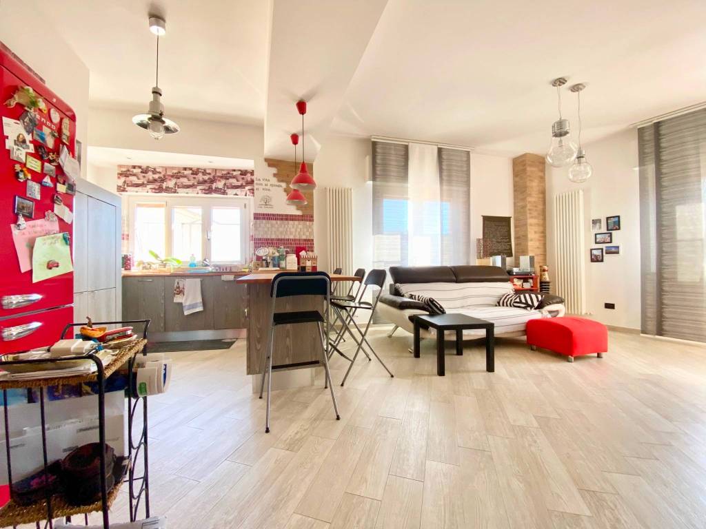 Appartamento a Castelfidardo in Via Giosuè Carducci - Foto 2