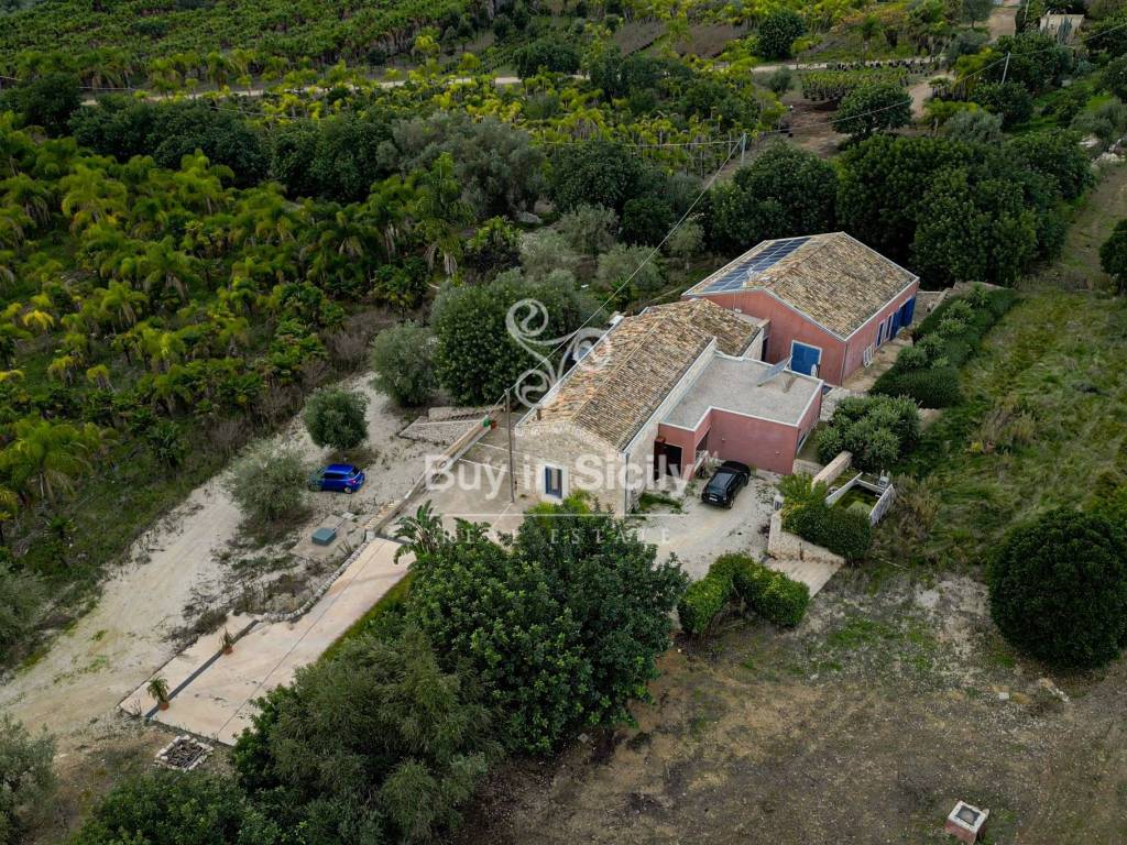 Villa a Rosolini in Via dei Pionieri - Foto 3