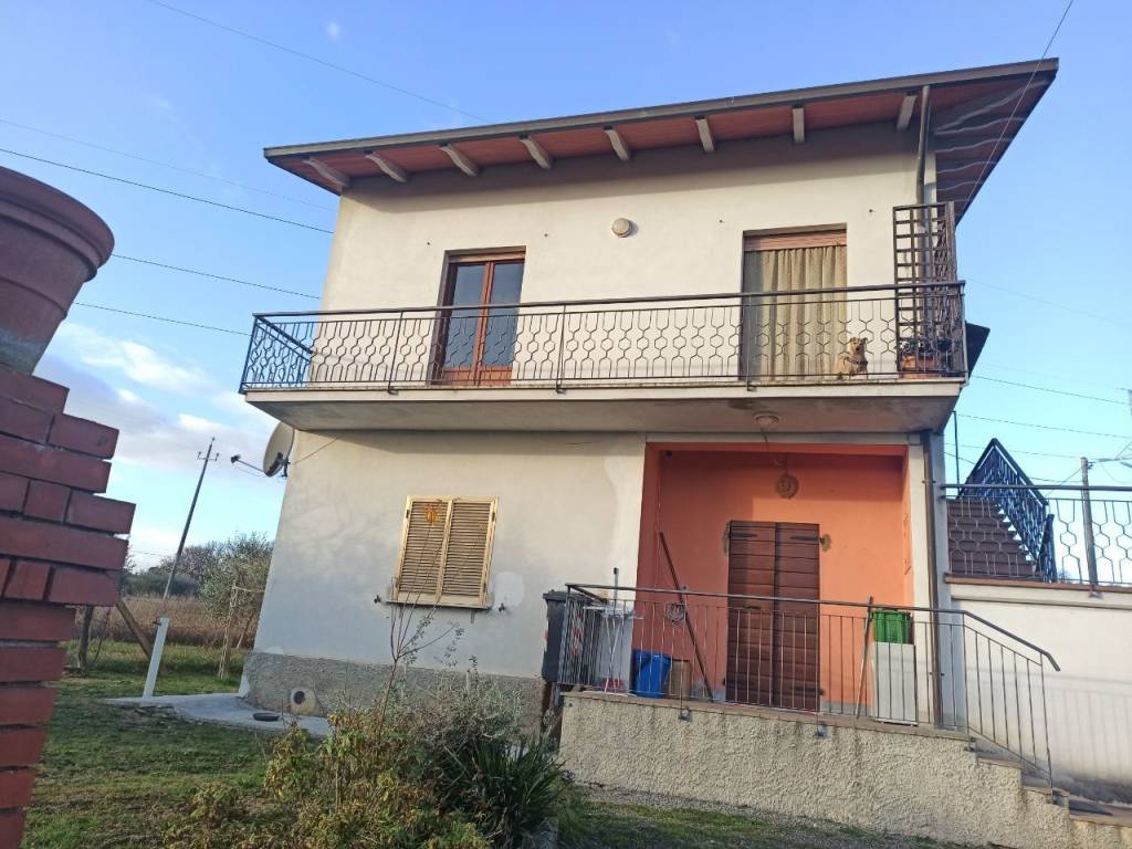 Appartamento a Castiglione del lago in Via Piemonte, 24 - Foto 4