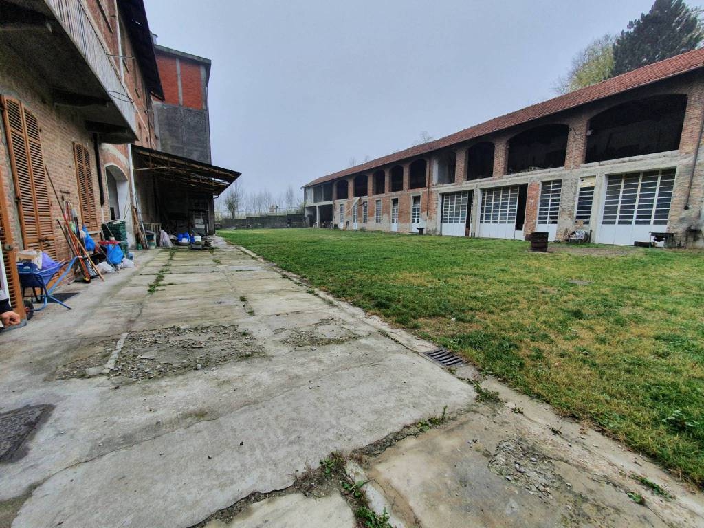 Rustico / casale a Altavilla monferrato in Strada Provinciale per Alessandria, 22 - Foto 3