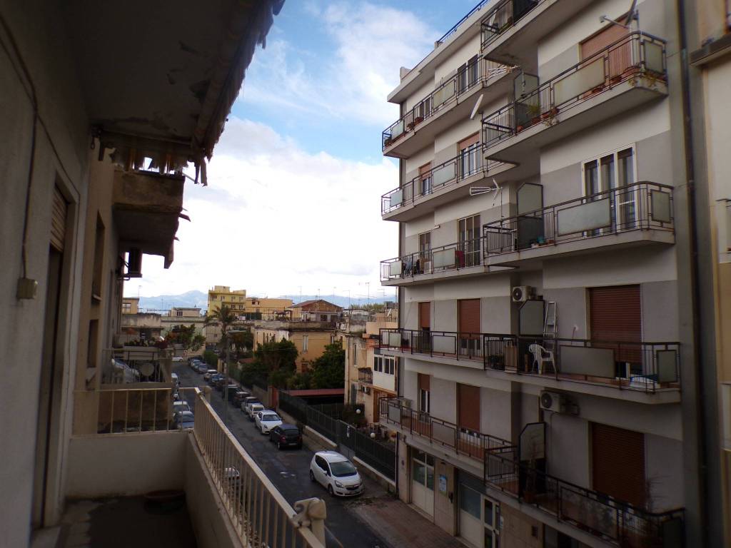 Appartamento a Reggio calabria in Via del Gelsomino - Foto 4