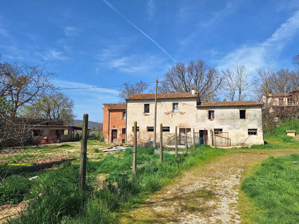 Rustico / casale a Lucignano in Via Fonte Lari - Foto 2