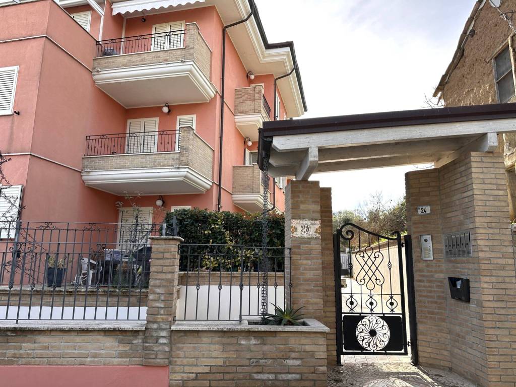 Appartamento a Colonnella in Via Giardino, 20 - Foto 2