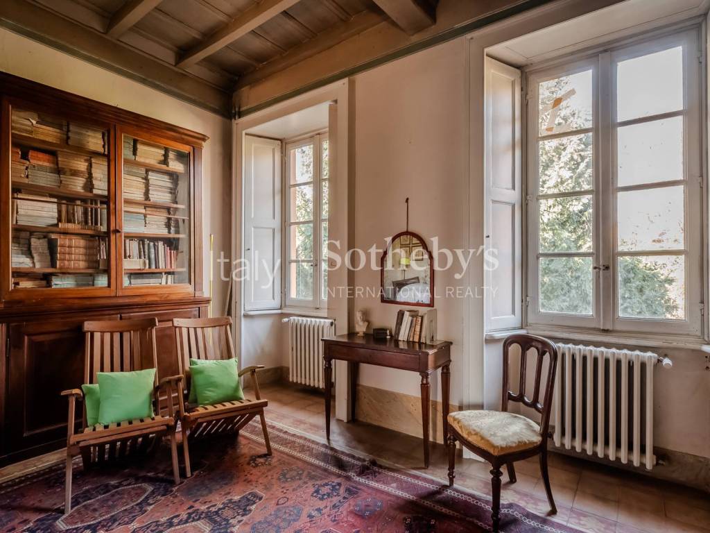 Villa a Carnago in Piazza A. Diaz - Foto 3