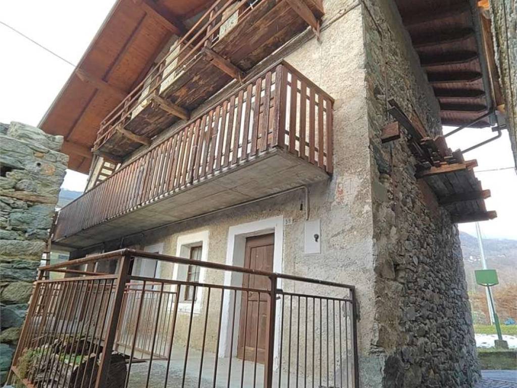 Casa indipendente a Challand-saint-victor in Frazione Isollaz - Foto 3