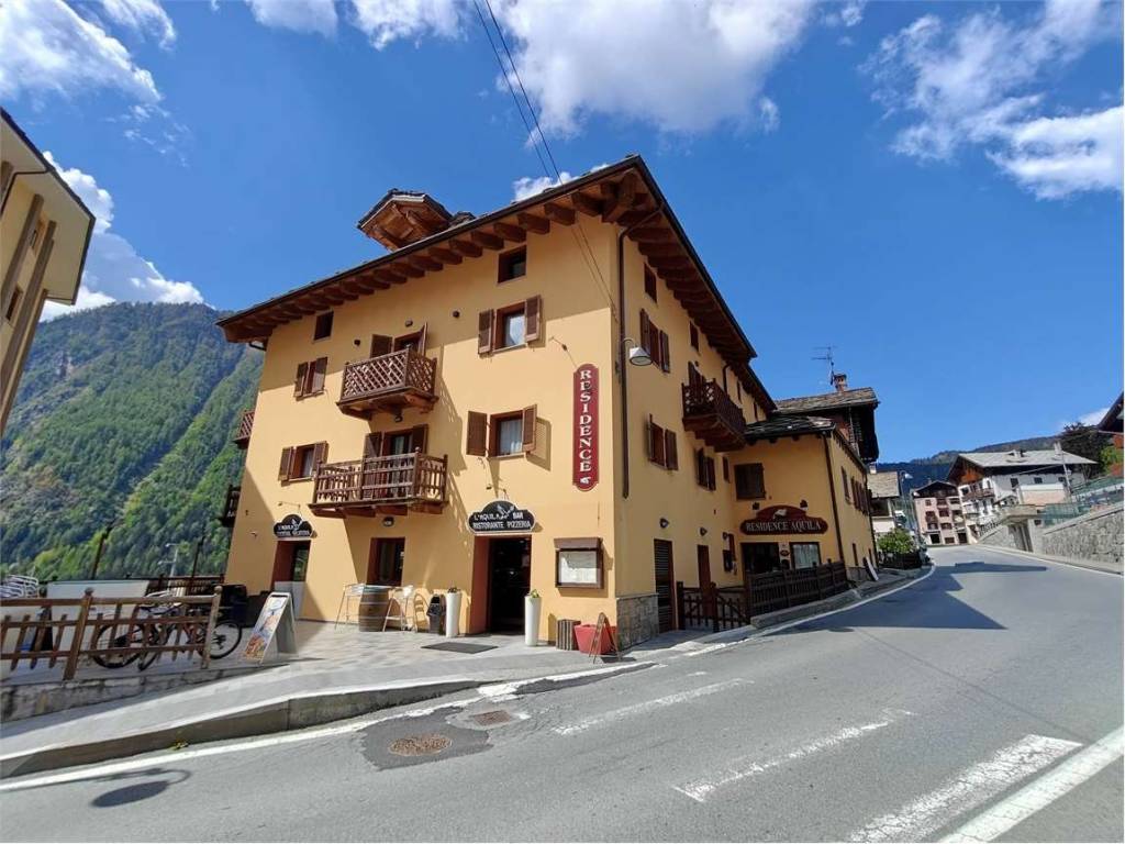 Palazzo / stabile a Brusson in Rue Trois Villages - Foto 2
