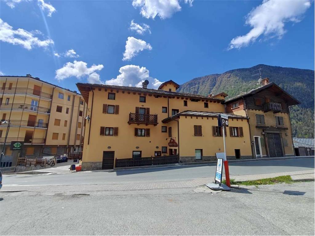 Palazzo / stabile a Brusson in Rue Trois Villages - Foto 3