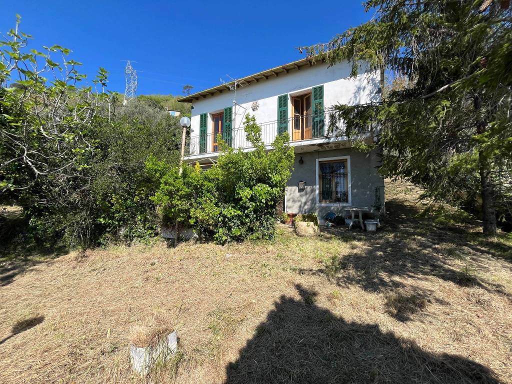 Casa indipendente a Alassio in Via Vegliasco Celesia - Foto 2