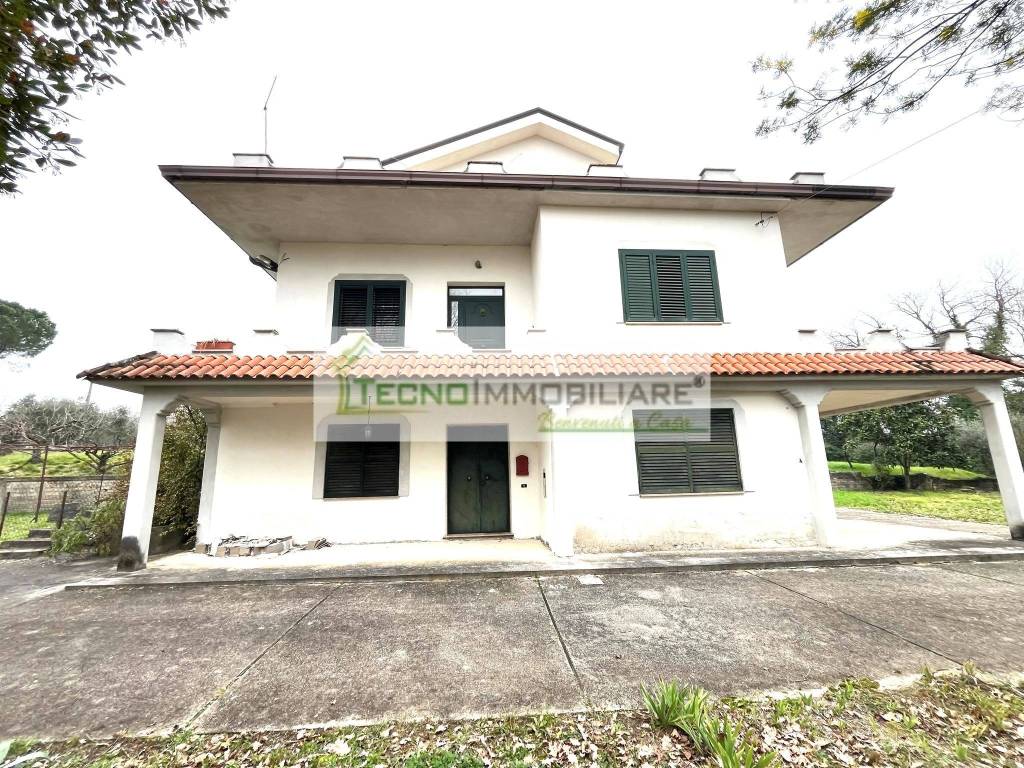 Villa a Pontecorvo in Contrada Melfi di Sopra - Foto 3