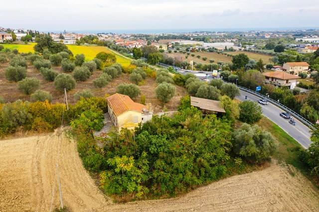 Rustico / casale a Roseto degli abruzzi - Foto 2
