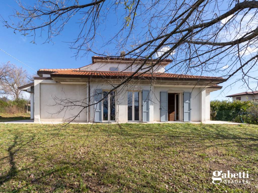 Villa a Tavullia in Strada Serre, SNC - Foto 4