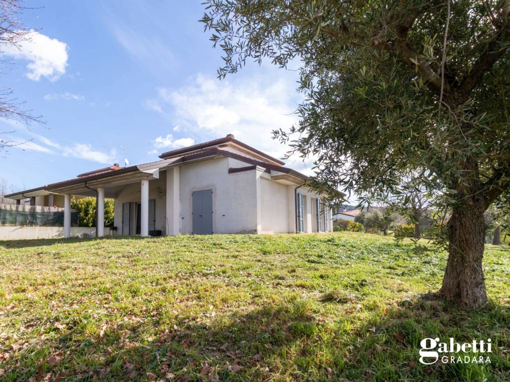 Villa a Tavullia in Strada Serre, SNC - Foto 5