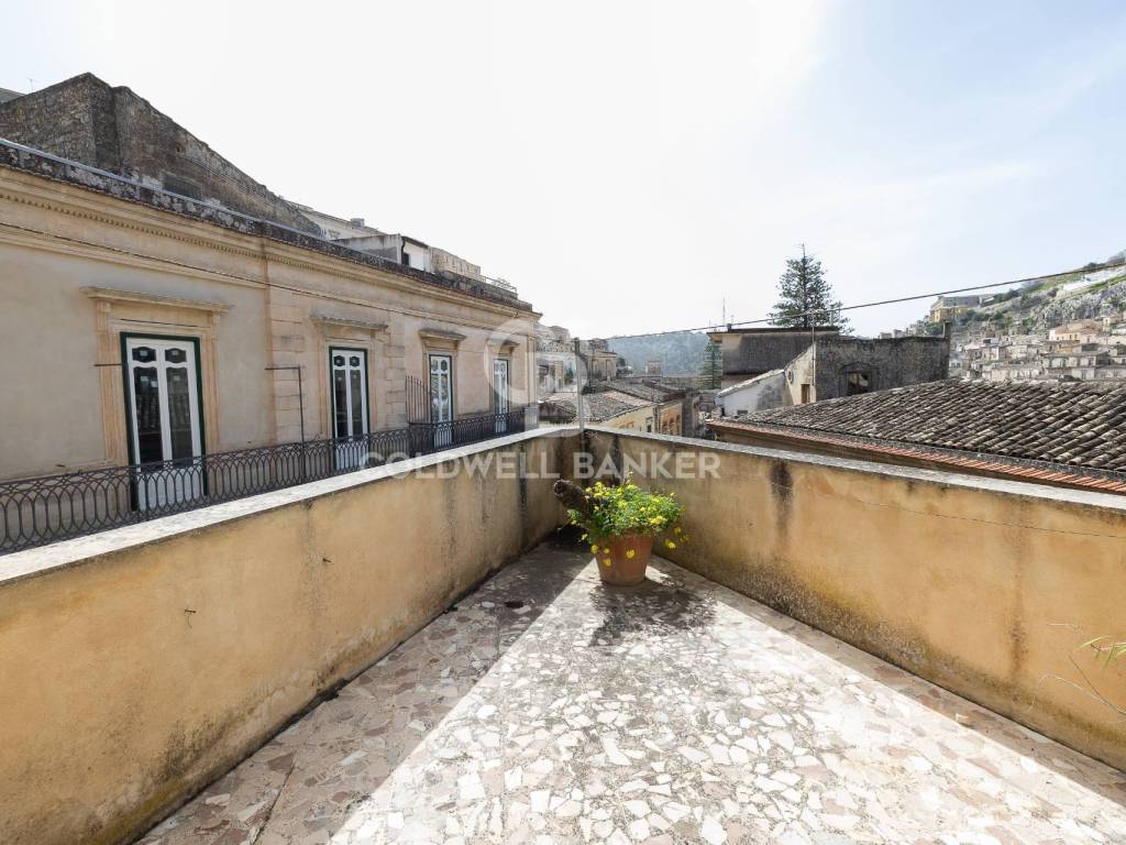 Palazzo / stabile a Modica in Corso Garibaldi, 49 - Foto 3
