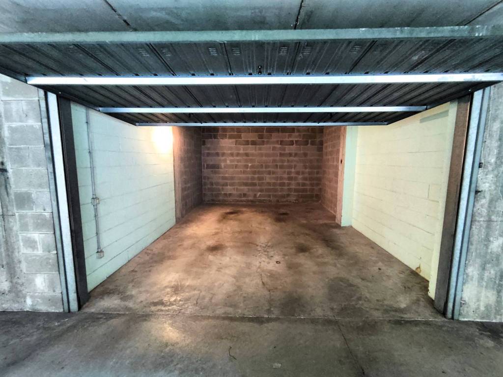 Box / garage a Limbiate in Corso Como, 18 - Foto 4