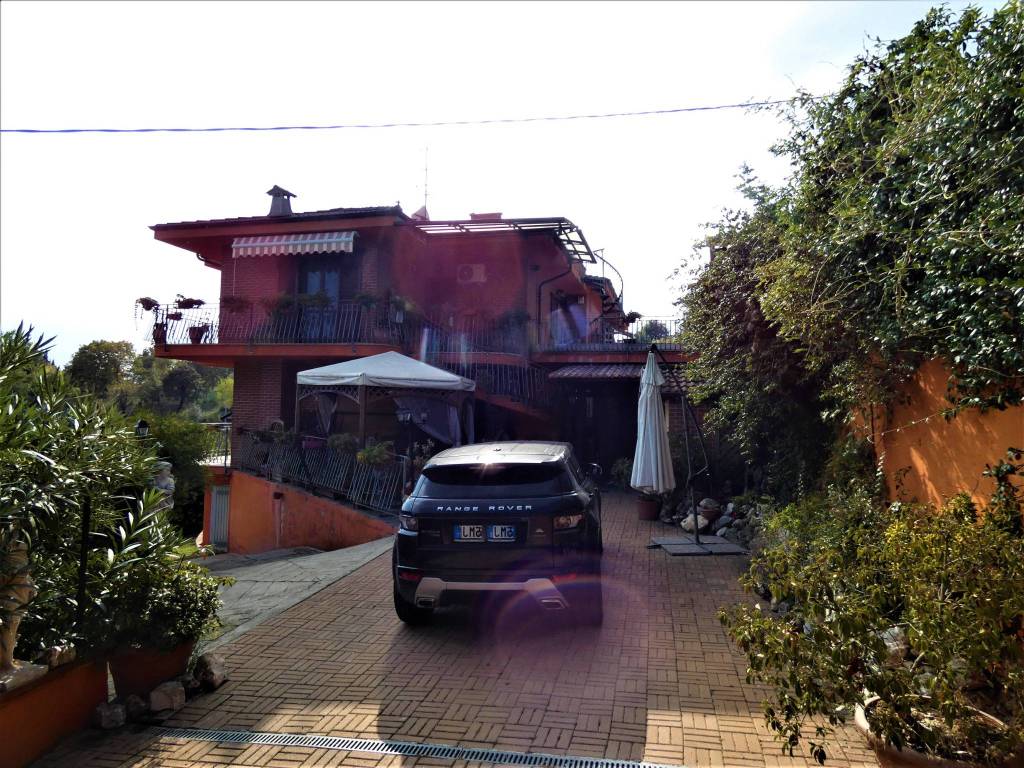 Villa a Bra in Strada Fey, 16 - Foto 2
