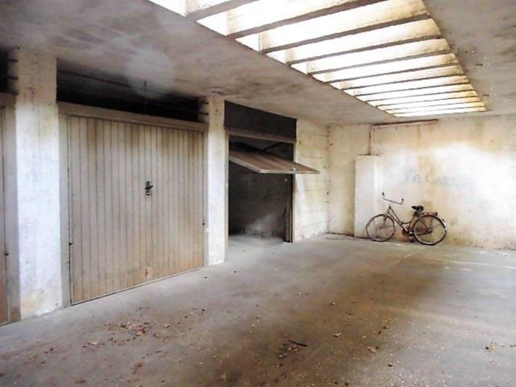 Box / garage a Terni in Via Carnia, 8 - Foto 2