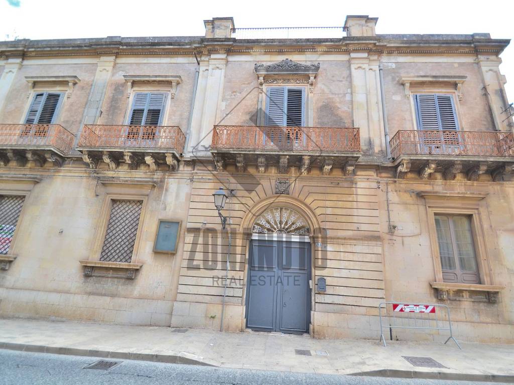 Appartamento a Avola in Corso Vittorio Emanuele, 253 - Foto 2