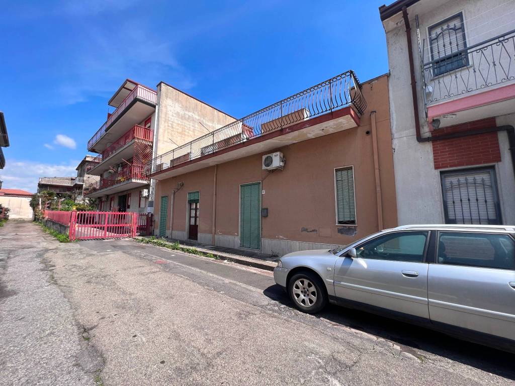 Casa indipendente a Mascali in Via Costantino - Foto 3